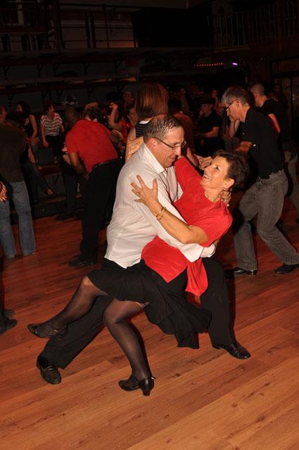 min 2011 12 04 station danse 181
